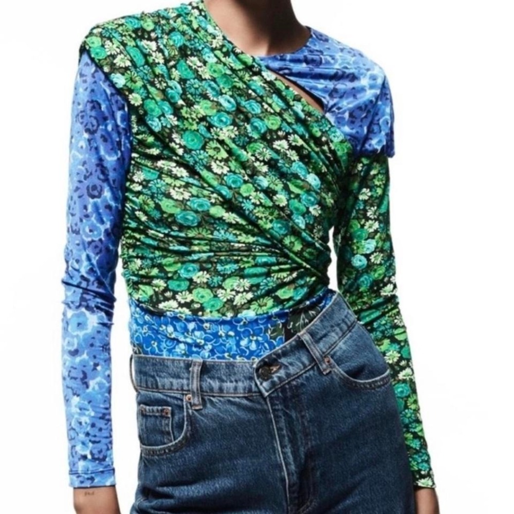 Zara blue & green‎ floral print ruched long sleeve top - Size M- excellent